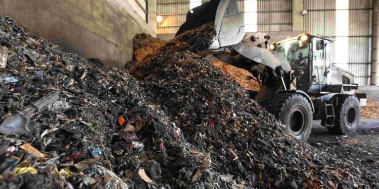 Tecnologia do coprocessamento transforma resíduos em energia limpa em Goiás