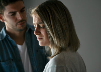 Grupo de mulheres discute como identificar relações abusivas e violência psicológica