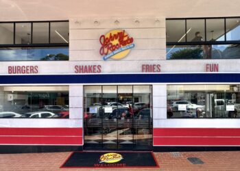 Johnny Rockets inaugura mega loja em Brasília, a primeira unidade na capital federal