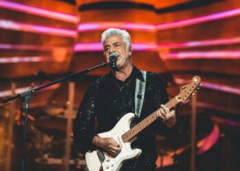 Lulu Santos apresenta sua turnê Barítono em Goiânia