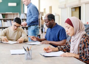 IEL Goiás lança programa para inclusão de imigrantes no mercado de trabalho