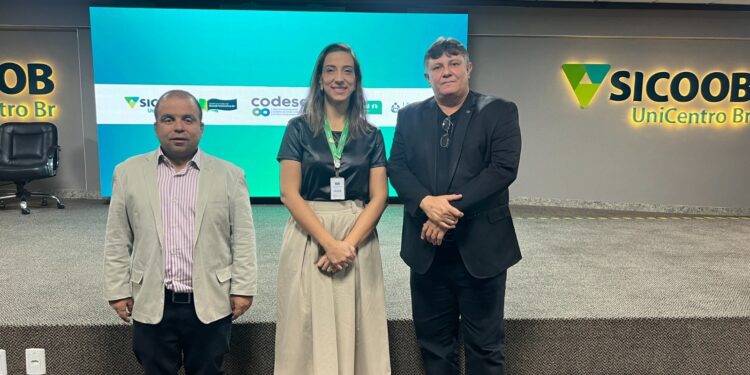 Sicoob UniCentro Br reúne instituições goianas para discutir ESG na área médica
