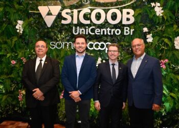 Sicoob UniCentro Br sela compromisso com fortalecimento do Ipasgo Saúde