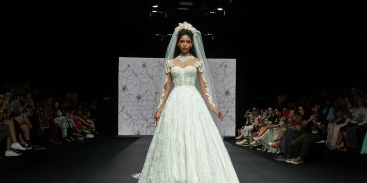 Exposição na Amarê Fashion destaca mulheres negras