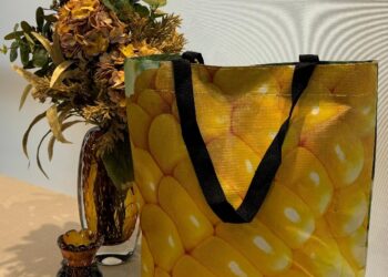 Instituto Unimed Goiânia transforma banners em ecobags