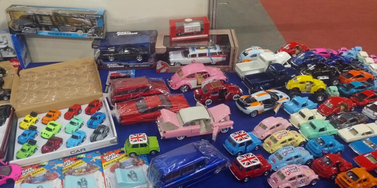 Goiás Mini Clube promove exposição com 10 mil miniaturas colecionáveis