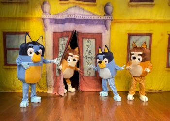 Peça Bluey no Teatro estreia neste domingo (14), em Goiânia