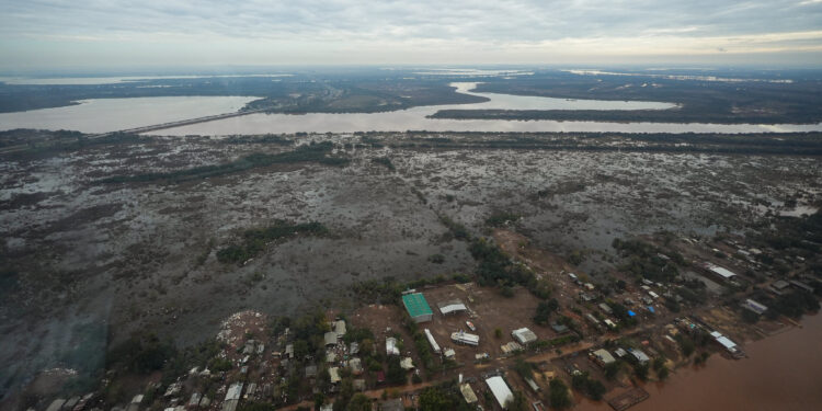 Pesquisador brasileiro, ex-Nasa, aponta caminhos para o clima