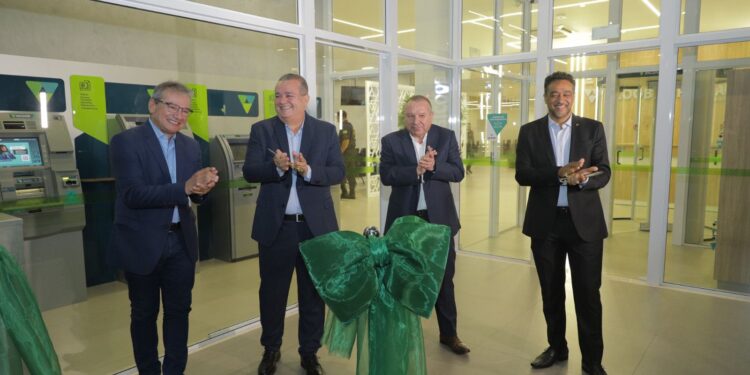 Sicoob Empresarial inaugura nova sede, em Rio Verde (GO)