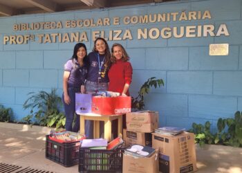 Colégio Marista Asa Sul faz doações para bibliotecas públicas do DF