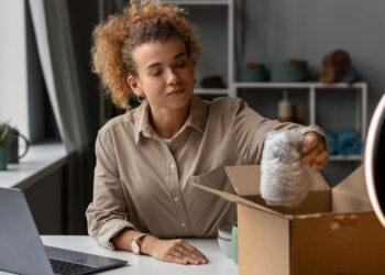 Ficomex orienta micro e pequenas empresas para o comércio global