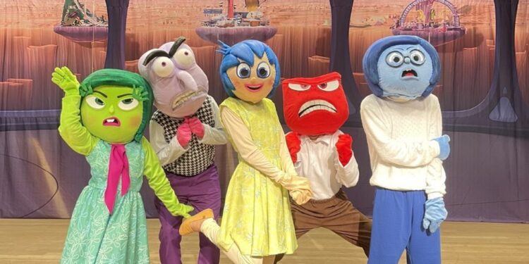 Teatro Madre Esperança Garrido recebe espetáculo “Divertida Mente 2”