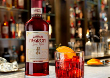 Campari lança experiência com brindes exclusivos em Goiânia