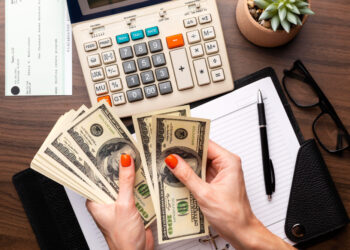 Dia do Freelancer: como precificar seu freela em dólar?