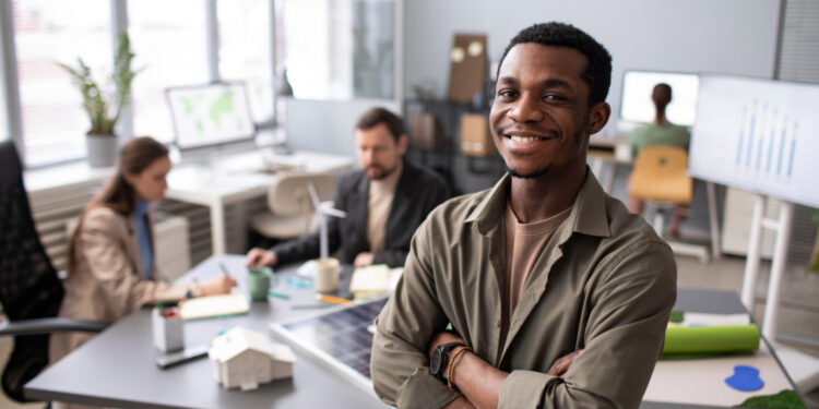 Empresas goianas investem em benefícios para reter talentos