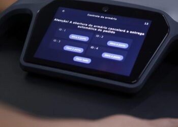 Hospital de Base do DF testa robô para dispensação de medicamentos