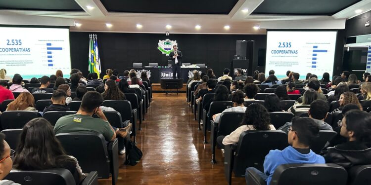 Sicoob Unicidades impacta 9 mil pessoas com ações durante a Semana do Cooperativismo