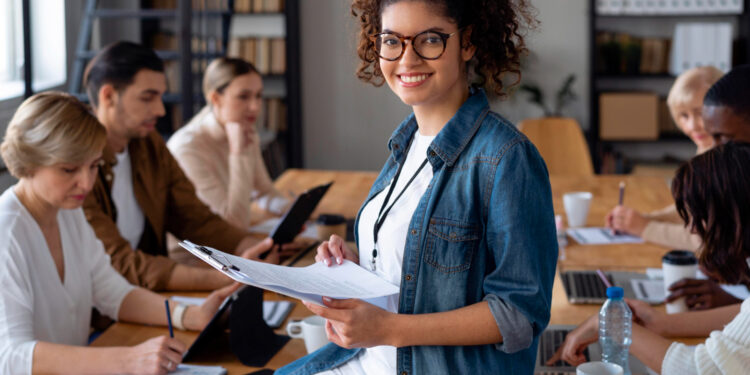 Trabalho remoto, ESG e IA impulsionam área de recursos humanos