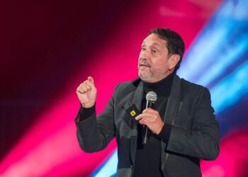 Carlos Júlio faz palestra sobre inovação e liderança no Conecta Uni