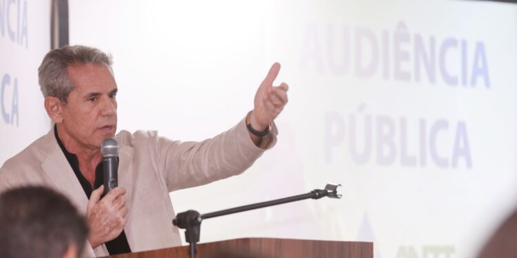 Adial participa de audiência pública sobre renovação da concessão da FCA