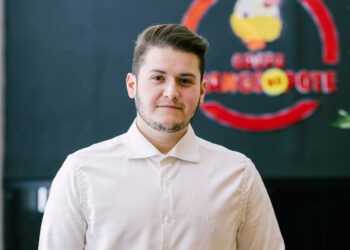 De chef de cozinha a CEO: Carlos Junior lidera rede que fatura mais de R$120 mi