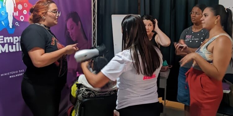 Projeto Empreenda Mulher promove cursos gratuitos no DF