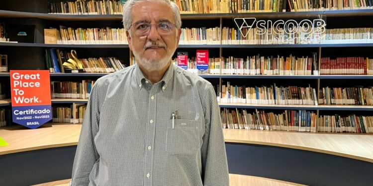 Instituto Cultural Sicoob UniCentro Br revela vencedores do IV Prêmio Nacional de Poesia