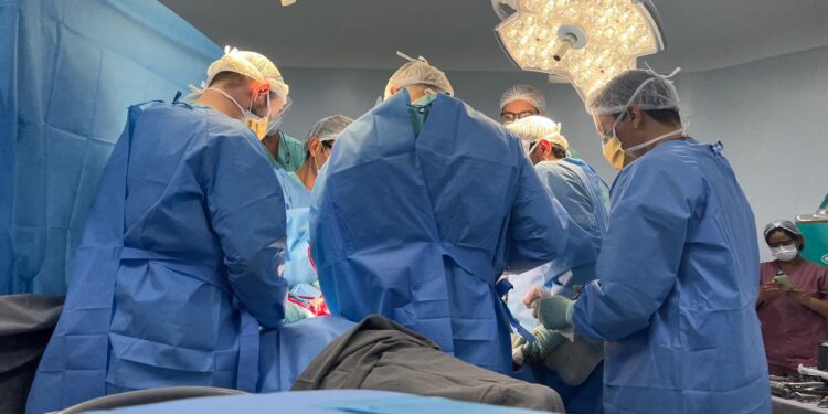 HMAP oferece curso de aprimoramento em cirurgia de joelho