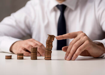 Selic a 14,25% bate na porta. E agora, onde captar recursos?