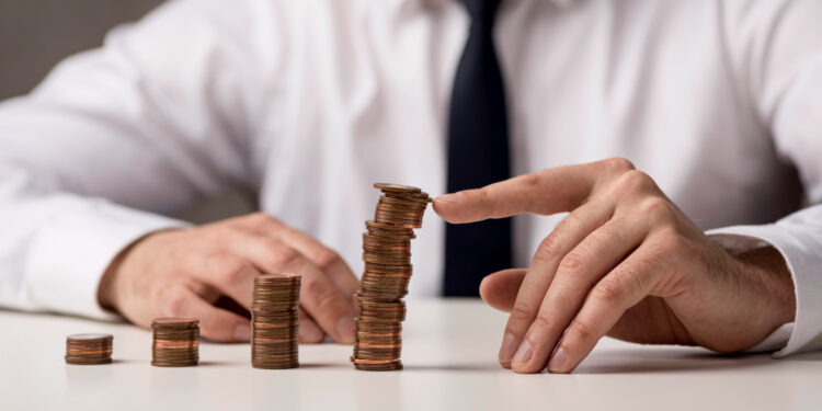 Selic a 14,25% bate na porta. E agora, onde captar recursos?