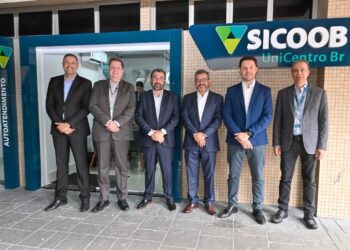 Sicoob UniCentro Br inaugura escritório de negócios na sede do Ipasgo Saúde