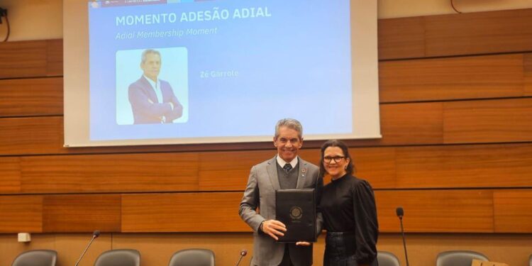 Adial formaliza adesão ao Pacto Global da ONU