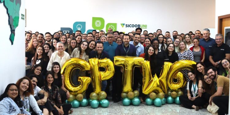 Central Sicoob Uni conquista o hexa no GPTW