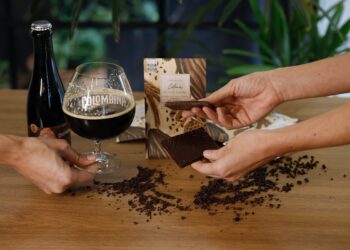 Colombina e C´Alma Chocolates combinam cerveja e cacau em novos produtos