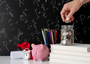 Educação financeira é estratégia contra desafios econômicos, diz especialista