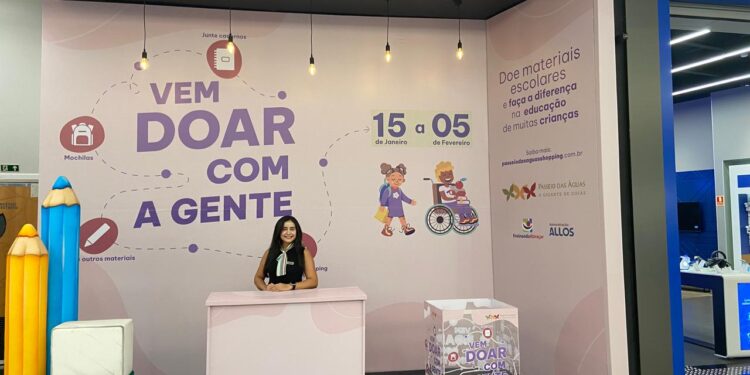 Goiânia Shopping e Passeio das Águas arrecadam materiais escolares
