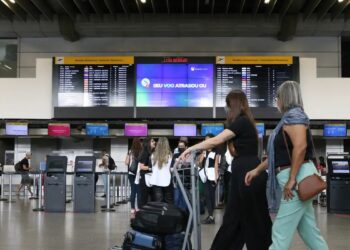 Goiás tem 14 atrasos de voo por dia que resultam em disputas na Justiça