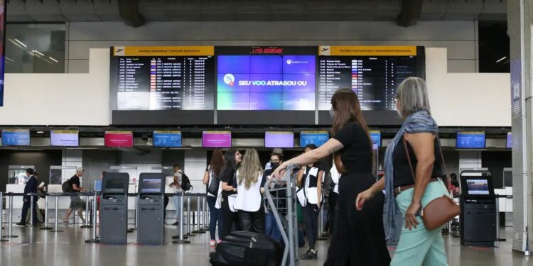 Goiás tem 14 atrasos de voo por dia que resultam em disputas na Justiça