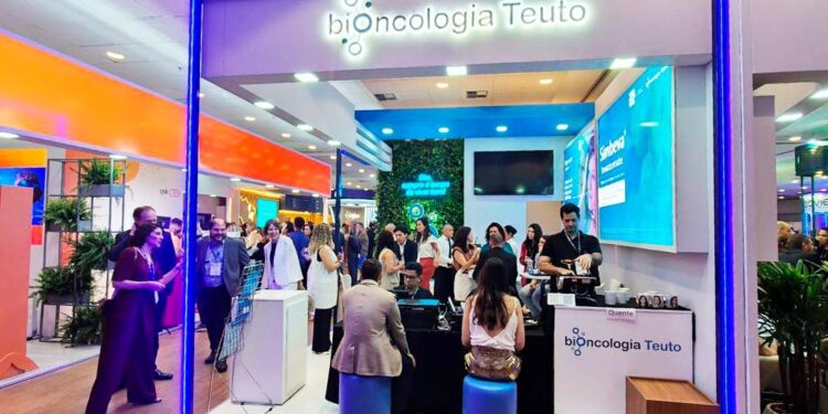 Laboratório Teuto celebra um ano da unidade de biOncologia