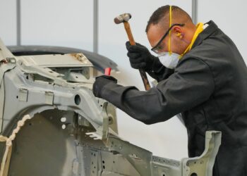 Senai: Mais de 85% dos ex-alunos de cursos técnicos estão empregados