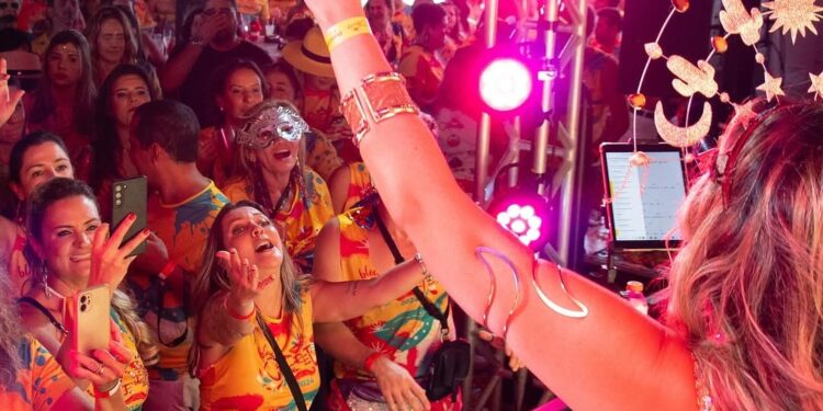 Cateretê promove Bloco de Carnaval com open de churrasco e feijoada