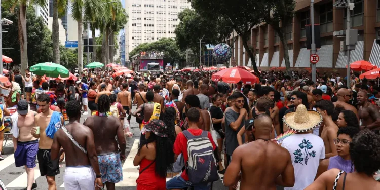 Folia segura: Febraban dá dicas para pagamentos em maquininhas no carnaval