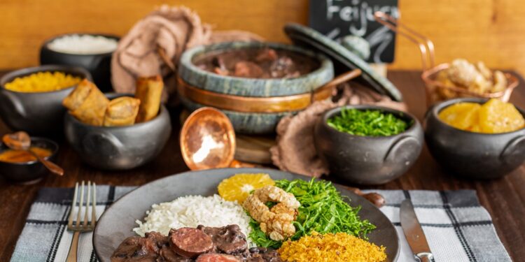 Goiânia terá feijoada grátis nesta semana: saiba onde encontrar