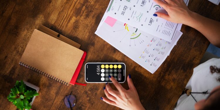 Guia gratuito prepara empresas para as oscilações do mercado