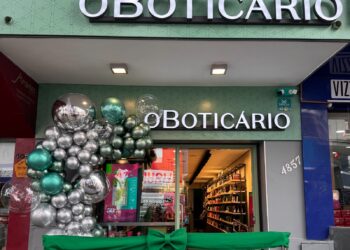 O Boticário reinaugura loja no Centro de Goiânia com novo padrão da marca