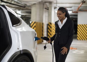 Vendas de eletrificados avançam em fevereiro e reforçam crescimento do setor