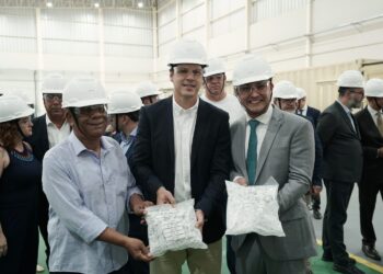 Aclara inaugura planta para processar terras raras em Aparecida de Goiânia