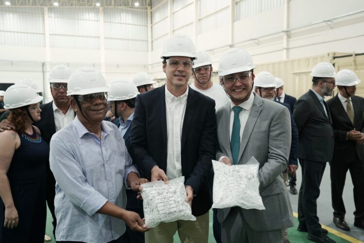 Aclara inaugura planta para processar terras raras em Aparecida de Goiânia