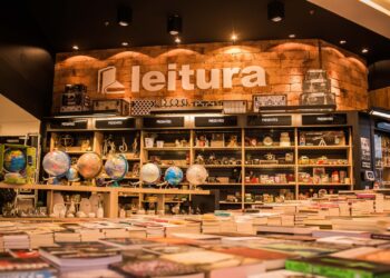 Livraria Leitura relança a campanha “Compre 2, Leve 3”