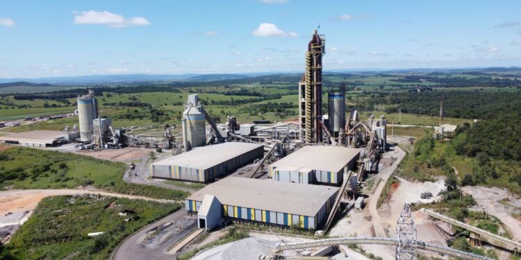 Votorantim Cimentos reduz em 27,9% suas emissões de gás carbônico